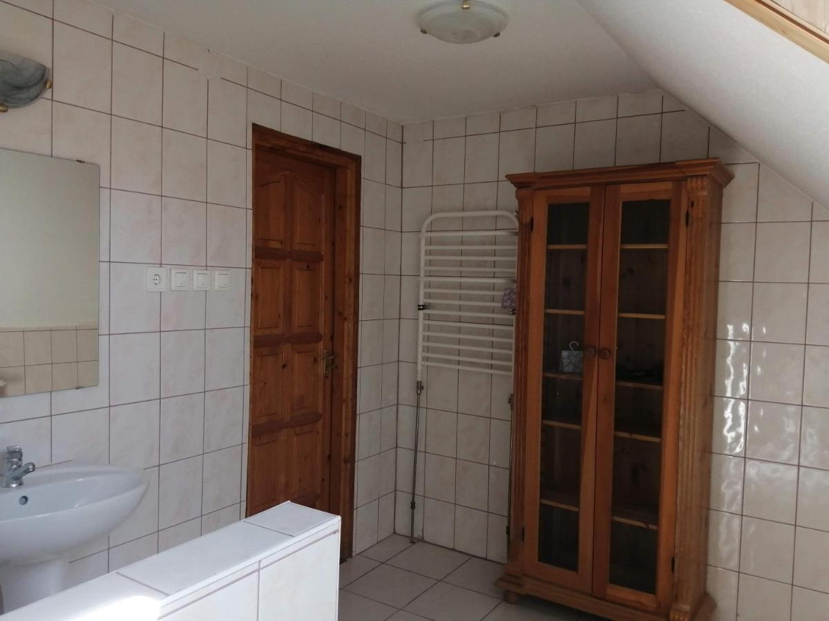 Gesztenye Vendégház Ságvár Extérieur photo