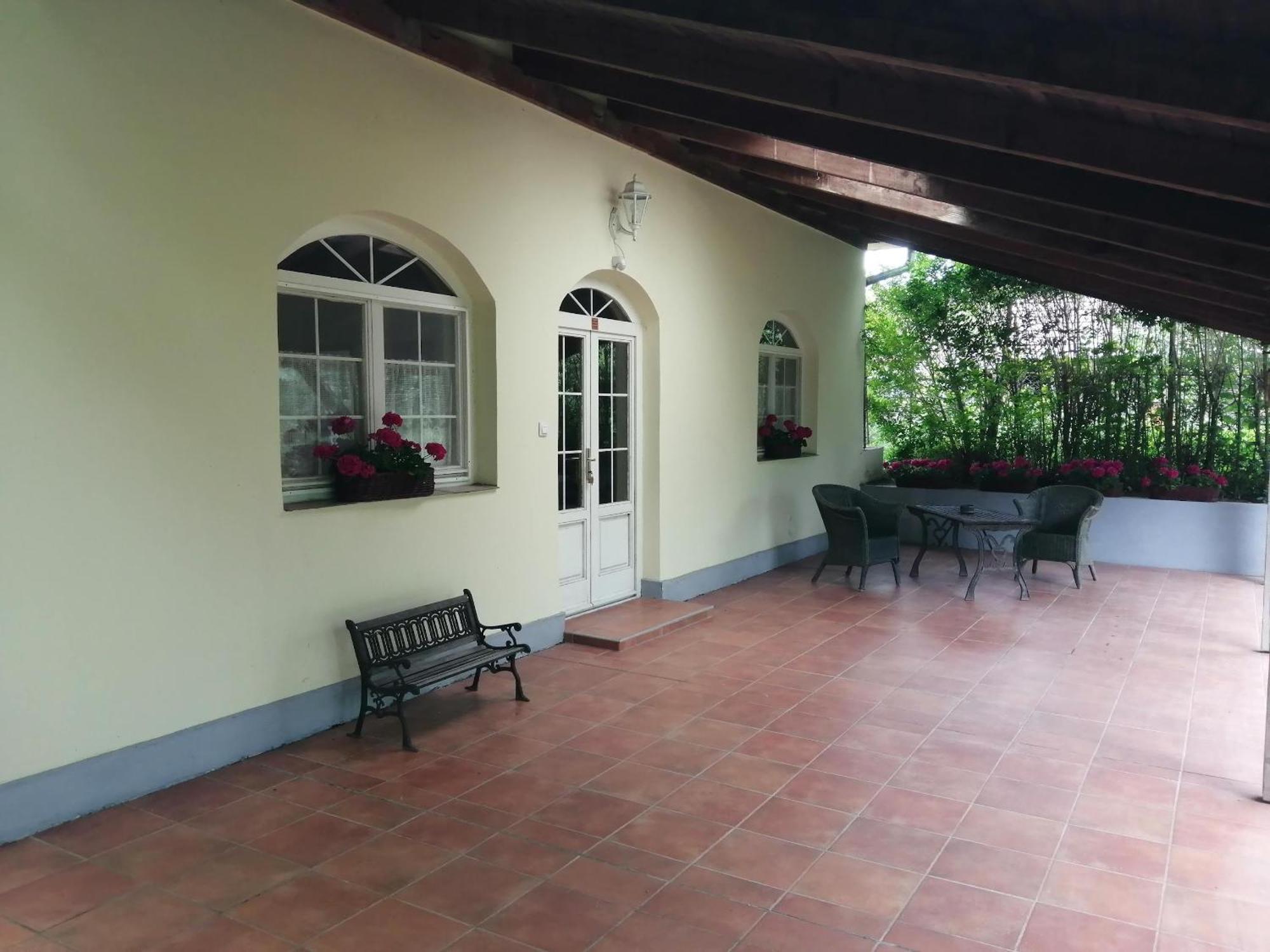 Gesztenye Vendégház Ságvár Extérieur photo