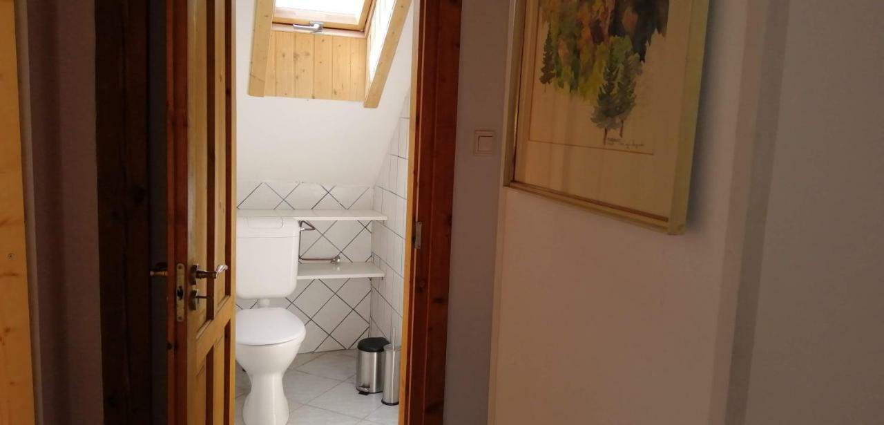 Gesztenye Vendégház Ságvár Extérieur photo